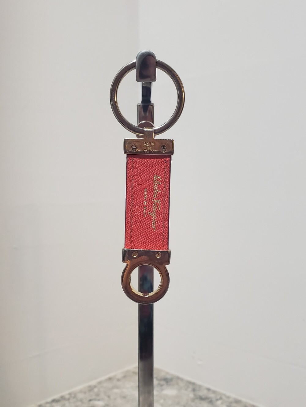 Salvatore Ferragamo Gancini Leather Key Ring Keychain